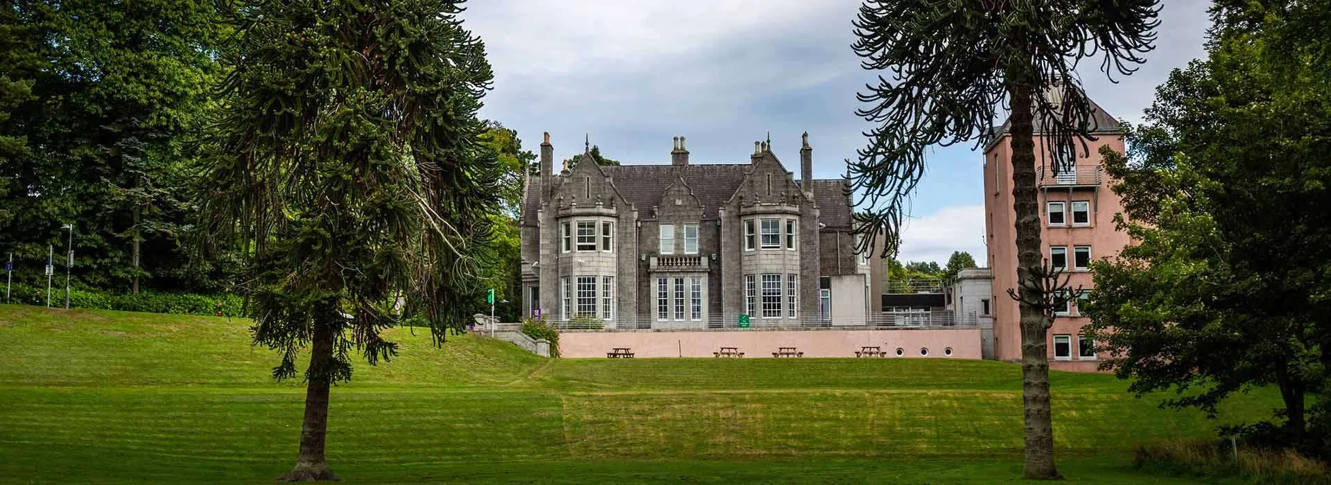 Garthdee House on Campus