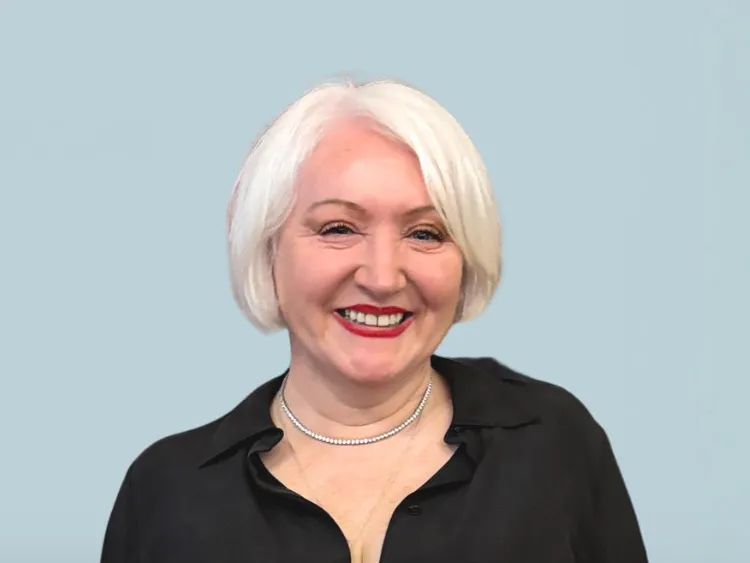 Dr Claire Mitchell