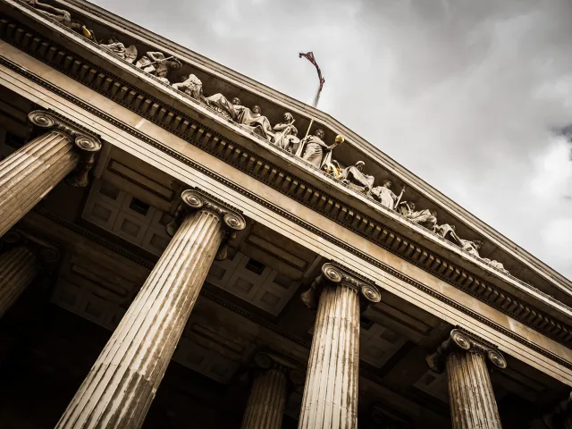 close up of pillars and decorative frieze at the british museum
