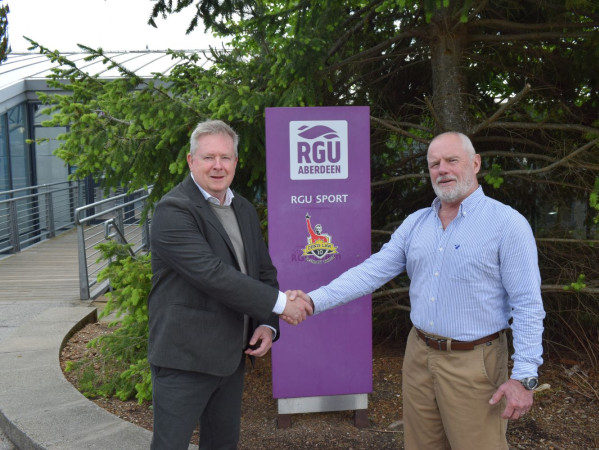 Gary Law and Professor Steve Olivier at RGU Gary Law and Professor Steve Olivier at RGU