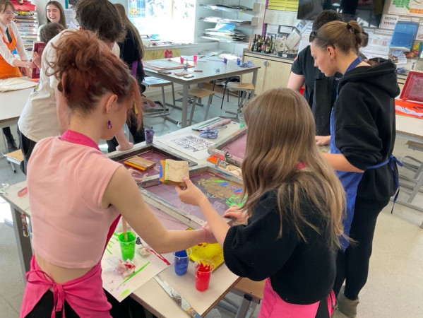 Image shows young people taking part in a workshop at Gray's School of Art